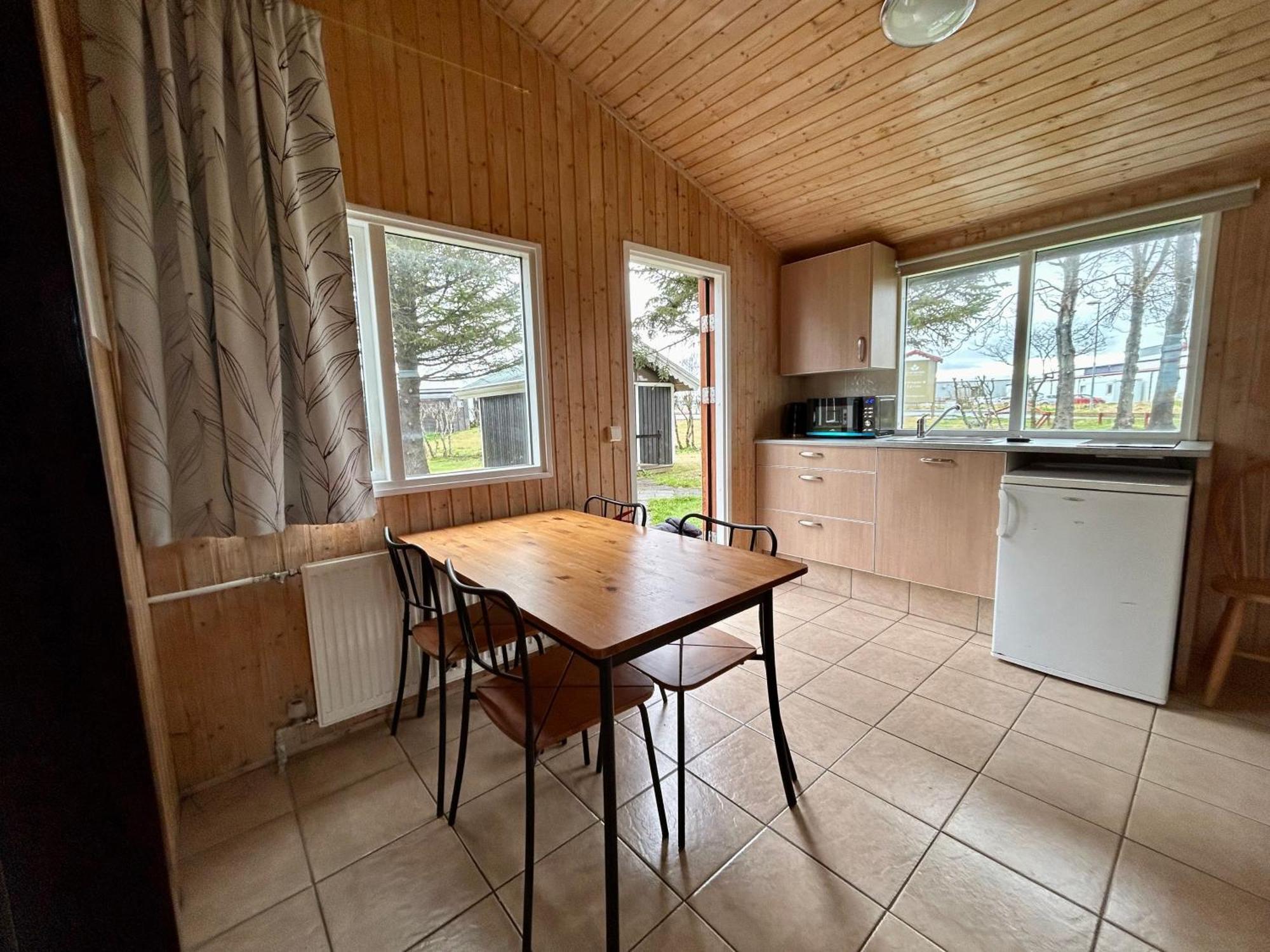 Arhus Cottage And Camping Hella Bagian luar foto
