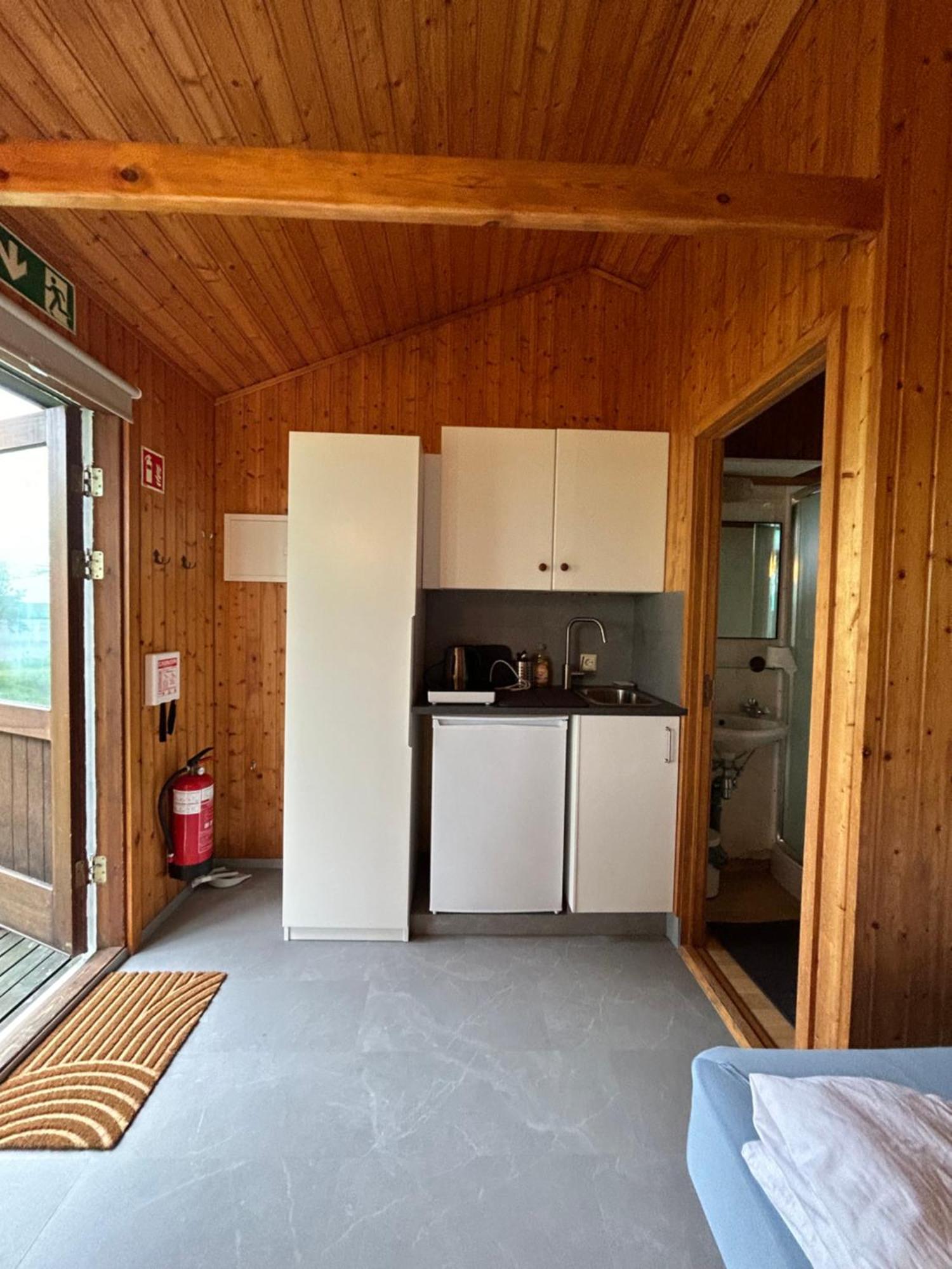 Arhus Cottage And Camping Hella Bagian luar foto