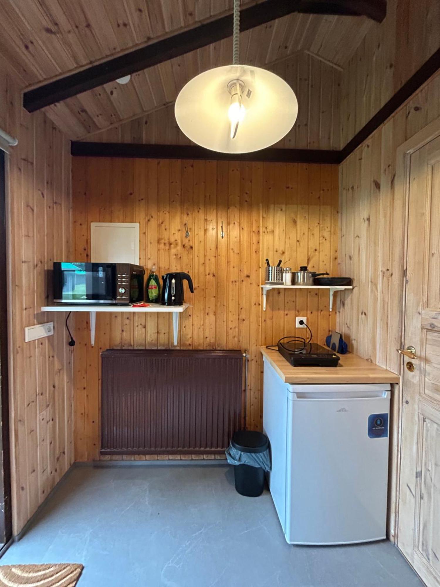 Arhus Cottage And Camping Hella Bagian luar foto