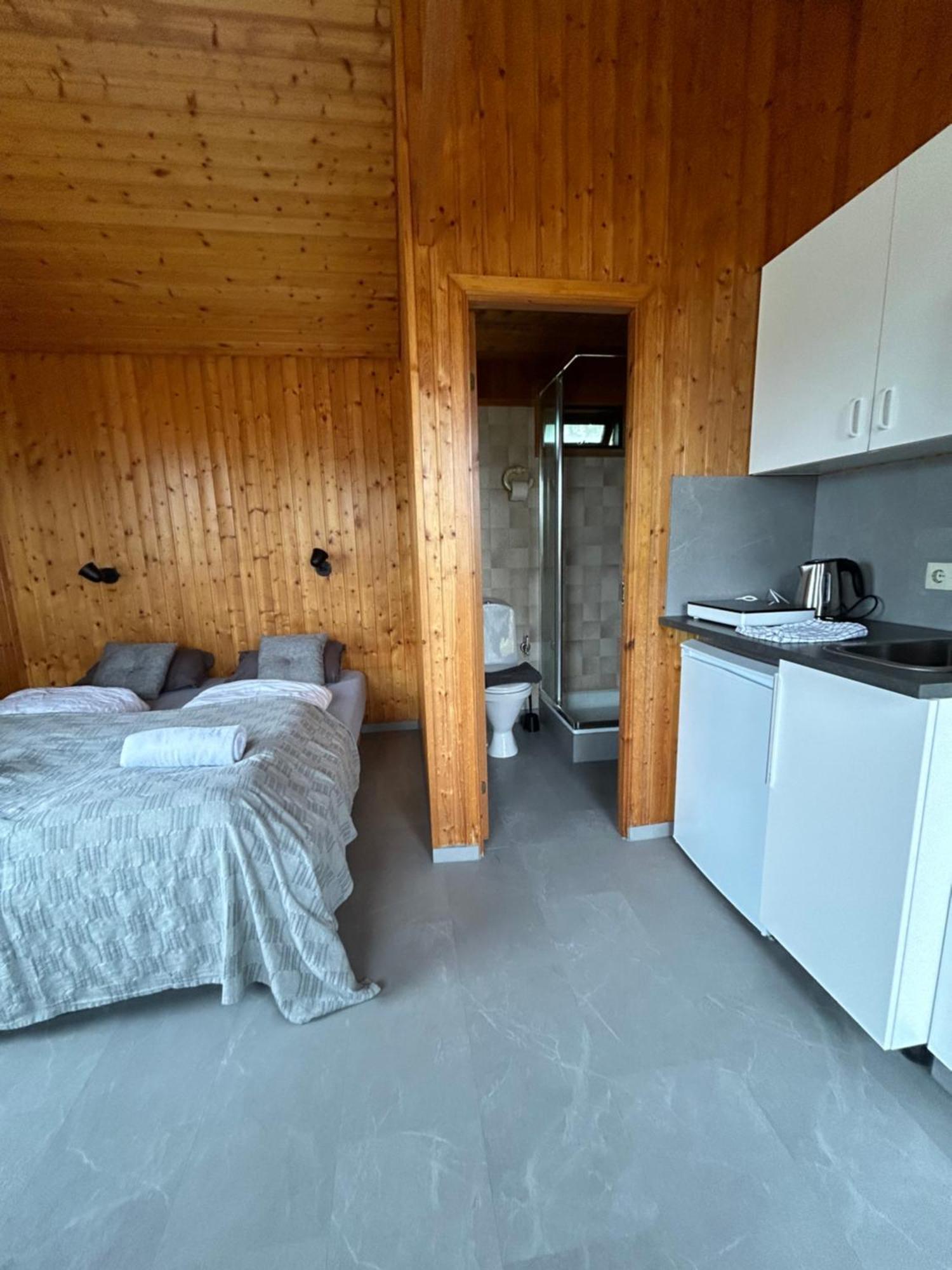 Arhus Cottage And Camping Hella Bagian luar foto